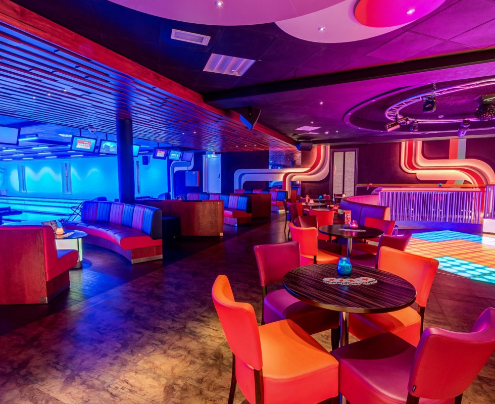 Lucky Strike Bowling(1).jpg